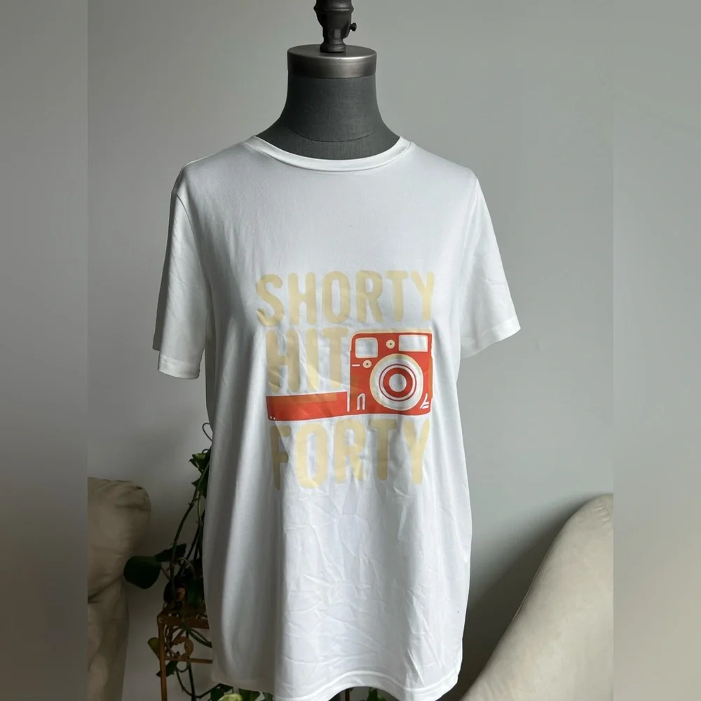 Shorty Hit 40 Graphic Tee Camera Print - Picture 2 of 4